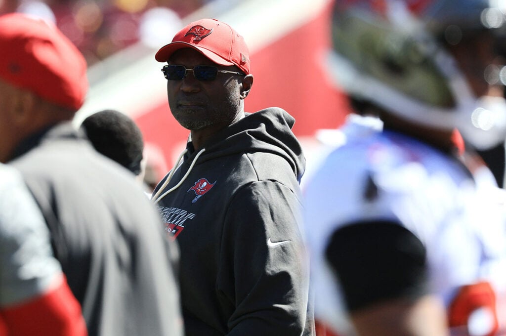 Bucs Rookies Deliver A Day Of Firsts Despite Week 6 Loss 7 Bucs Hc Todd Bowles
