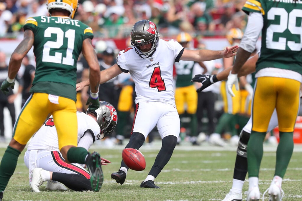 Bucs Practice Buzz: Bucs Have No Time To Prepare Jalon Daniels! Plus A Huge Defensive Concern 7 Bucs K Chase Mclaughlin - Photo By: Adam Warren P/R
