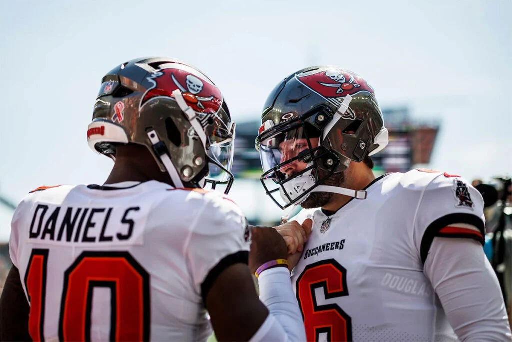 Jalon Daniels Learning Quarterback 101 From Baker Mayfield 3 Bucs Qbs Jalon Daniels And Baker Mayfield