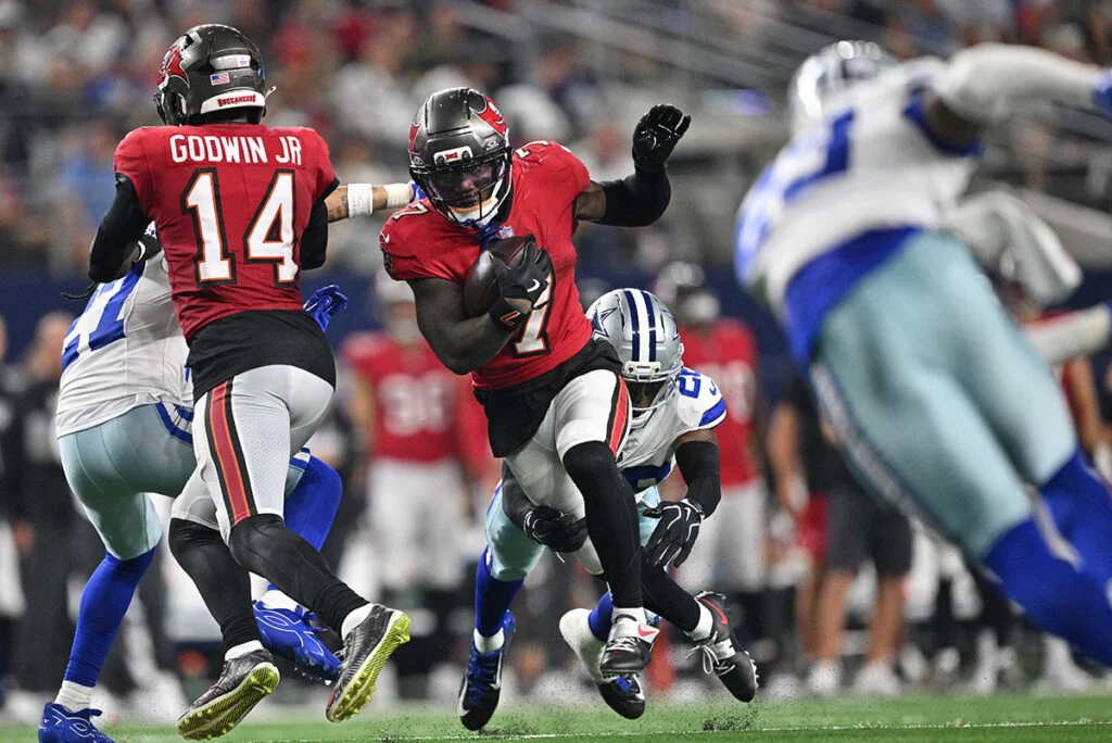 Bucs Run All Over Cowboys, Hold On Late In 24-16 Primetime Win 7 Bucs Rb Bucky Irving