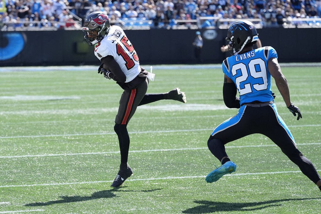 Pewter Pregame: Bucs Vs. Falcons - Watch Sunday 9 Am Et 5 Bucs Wr Tez Johnson