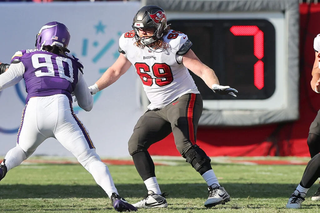 Sr'S Fab 5: David Walker, A'Shawn Robinson Lead Bucs Defense In Different Ways 13 Bucs Rg Cody Mauch