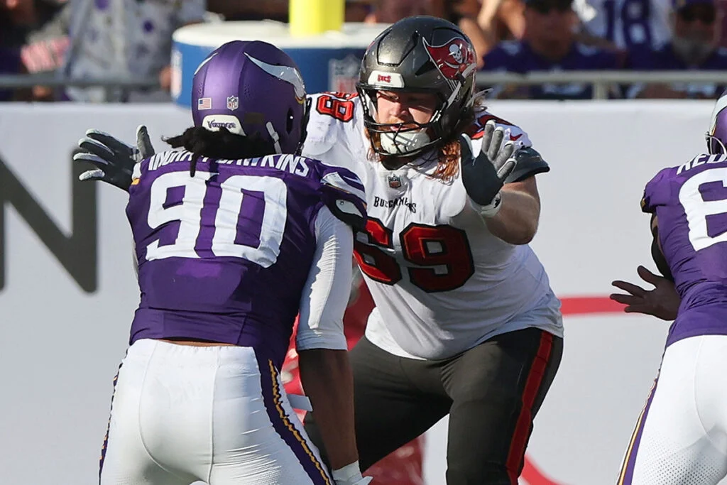 Sr'S Fab 5: David Walker, A'Shawn Robinson Lead Bucs Defense In Different Ways 14 Bucs Rg Cody Mauch