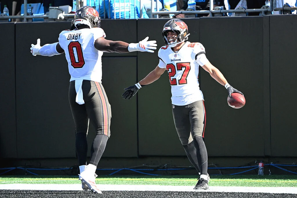 Bucs Cb Zyon Mccollum And Olb Yaya Diaby