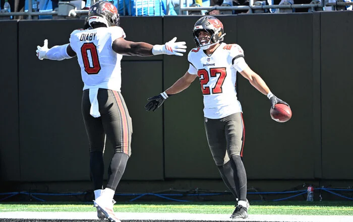 Bucs Cb Zyon Mccollum And Olb Yaya Diaby