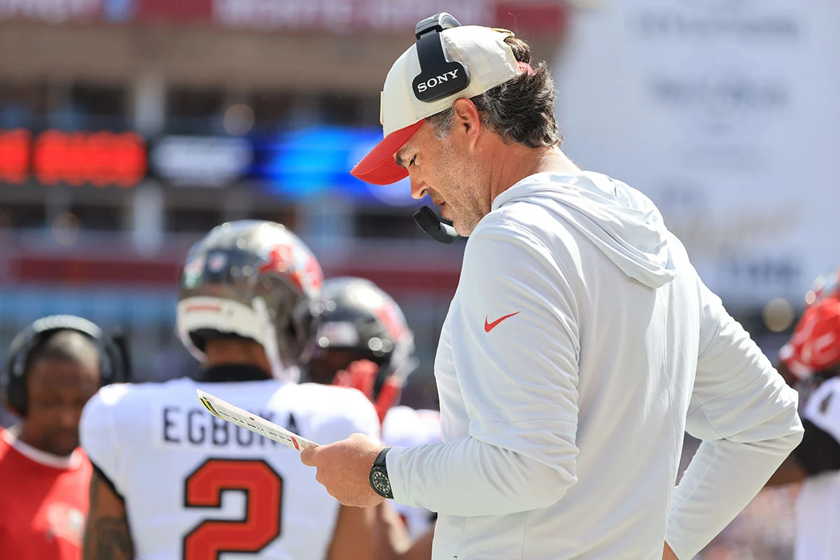 Bucs Oc Zac Robinson