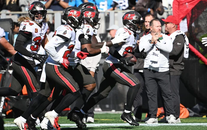 Bucs S Tykee Smith And The Tampa Bay Defense