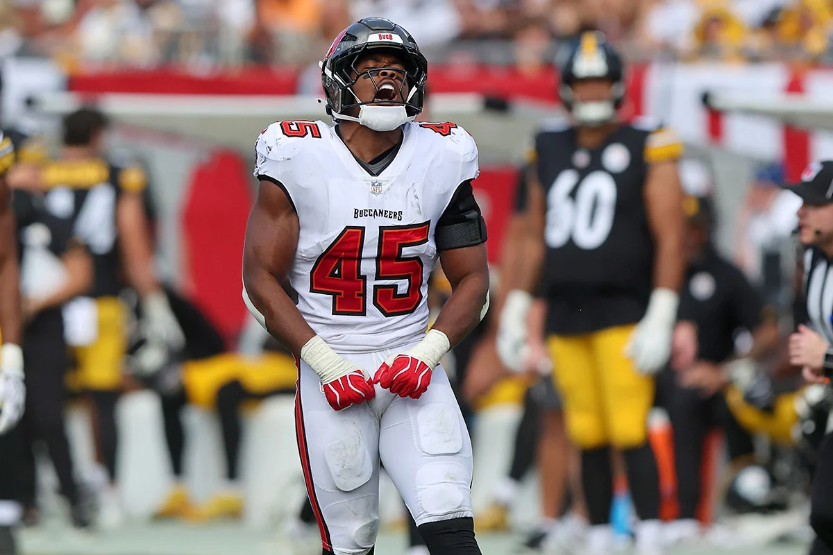 Trotter-Josiah-Bucs-Steelers-Excited Bucs Ilb Josiah Trotter