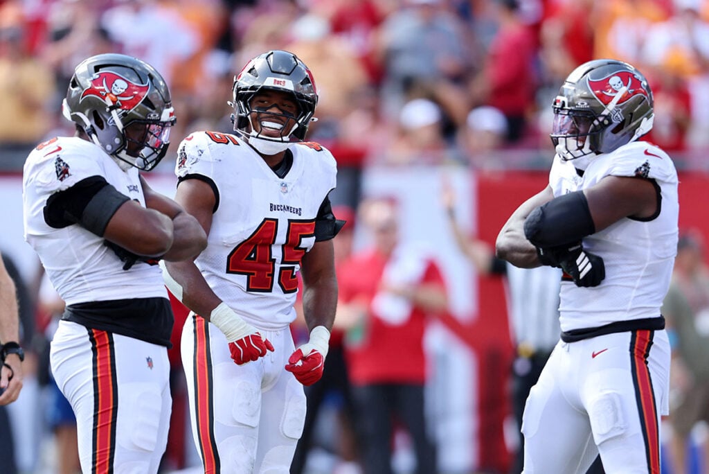 Bucs Olbs Yaya Diaby And Rueben Bain Jr. And Ilb Josiah Trotter