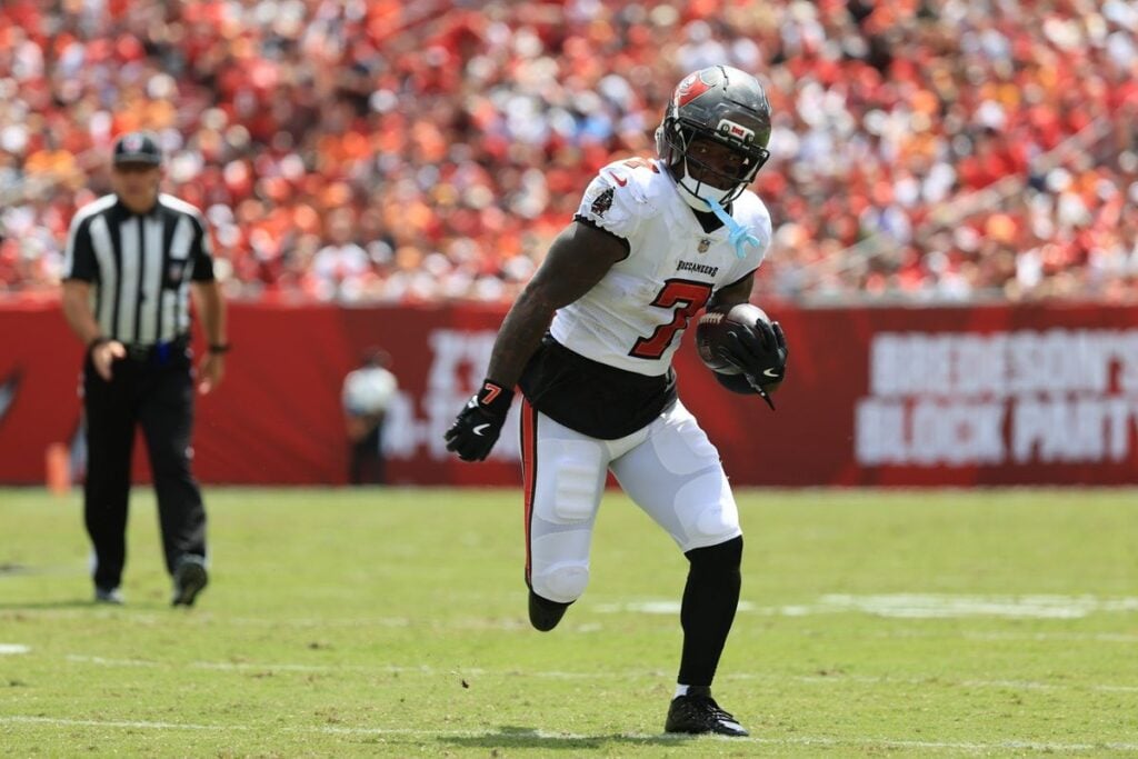 Sr'S Fab 5: The Lies I Told You During Bucs Training Camp 19 Bucs Rb Bucky Irving