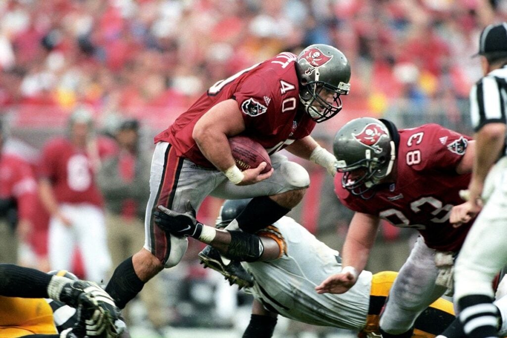 The Bucs Have A Steelers Problem 3 Legendary Bucs Fb Mike Alstott